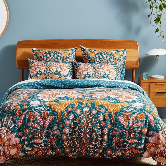 Anthropologie Other - Anthropologie Mahina king sized duvet cover and shams